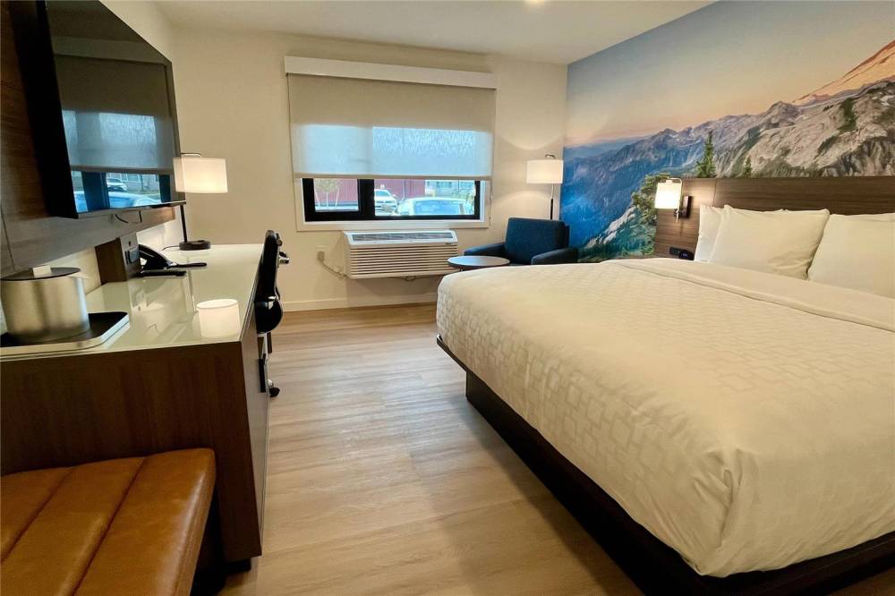 Clarion Pointe Kent - Seattle South 3