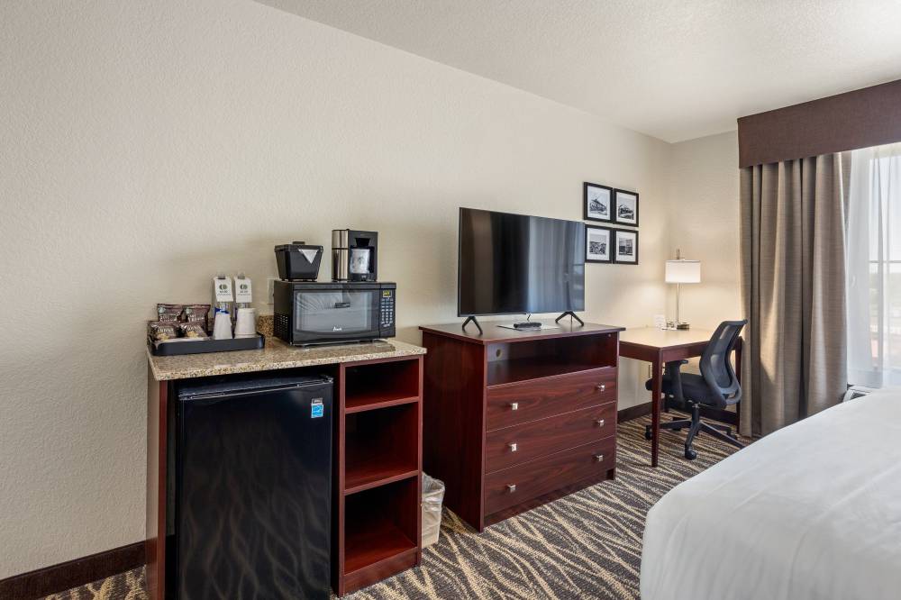 Cobblestone Hotel & Suites - De Pere 4