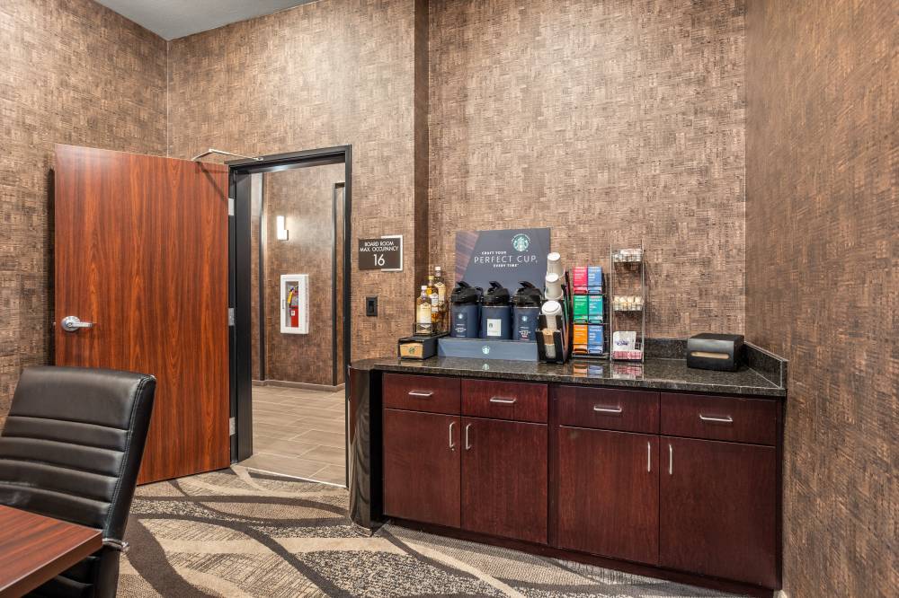 Cobblestone Hotel & Suites - De Pere 8