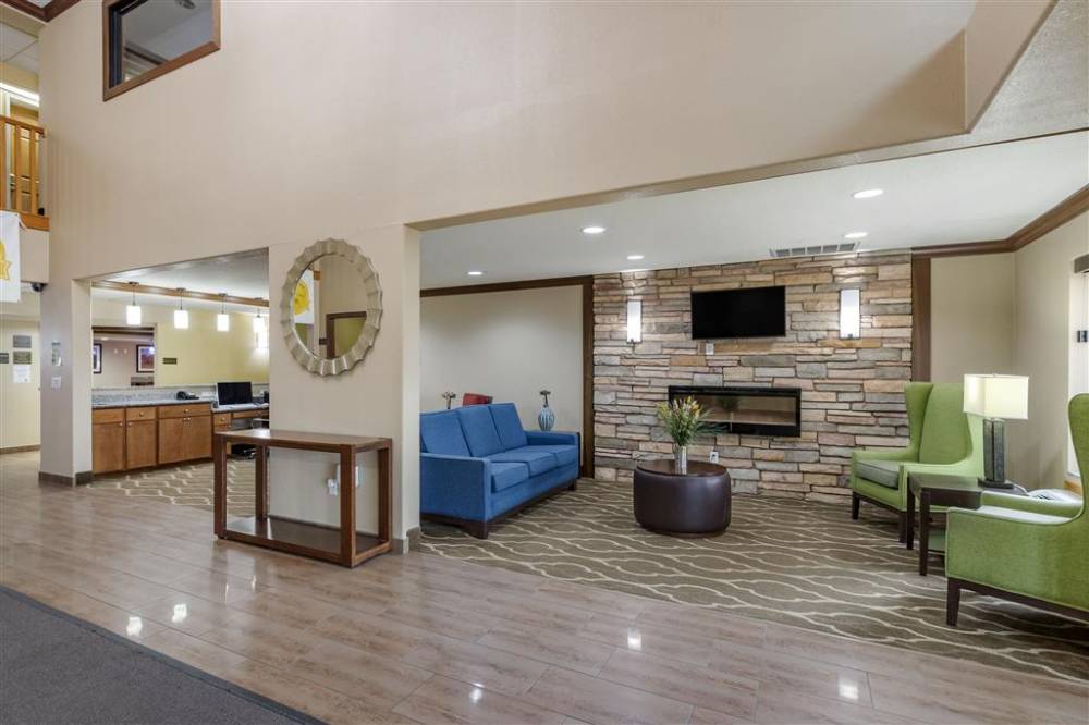 Comfort Inn And Suites Cedar Rapids Nort 9