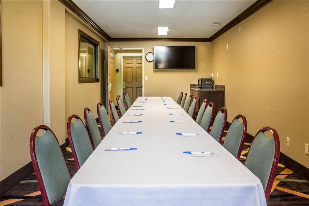 Comfort Inn And Suites Cedar Rapids Nort 5