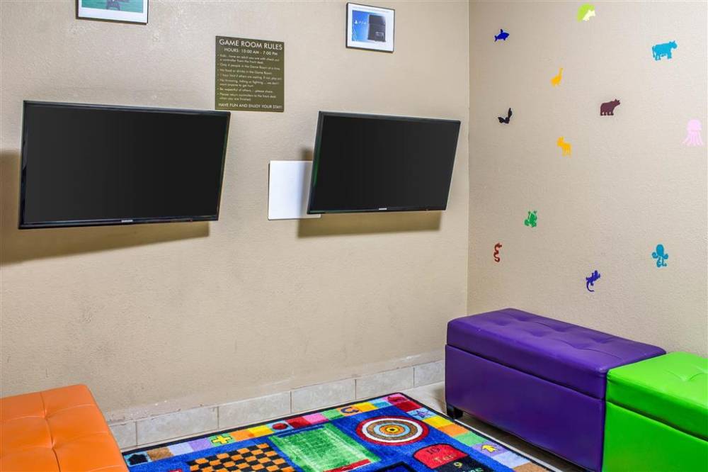 Comfort Inn And Suites Cedar Rapids Nort 2