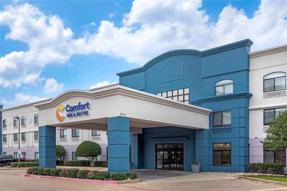 Comfort Inn And Suites Irving Las Colinas Dfw