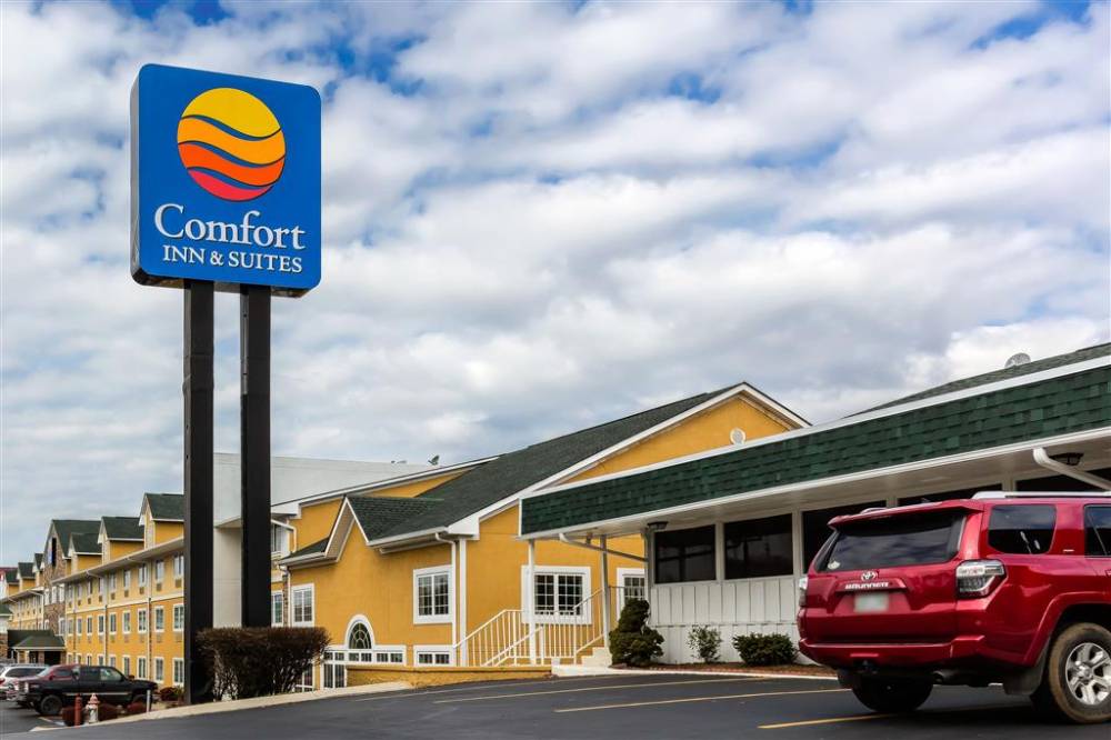 Comfort Inn And Suites Nashville Near Tanger Outlets