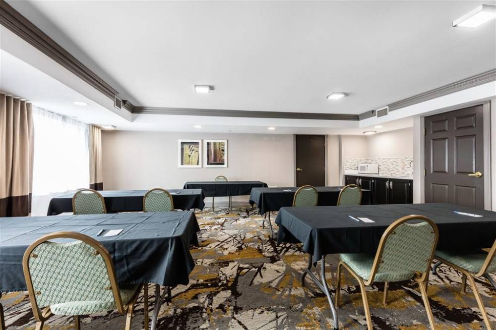 Comfort Inn And Suites Nashville Near Tanger Outlets 3