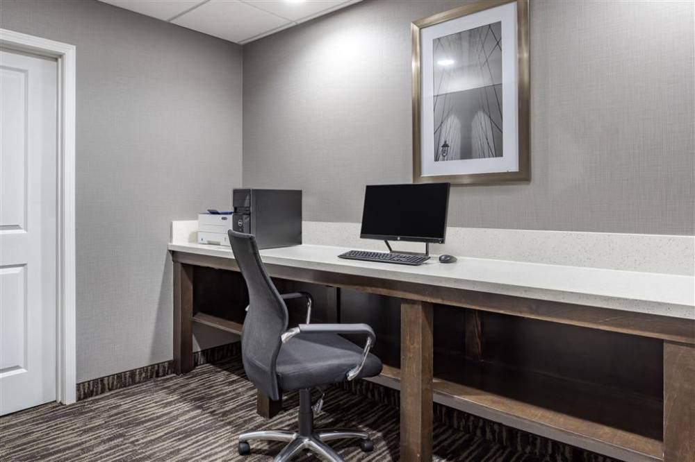 Comfort Inn And Suites North Little Rock 6