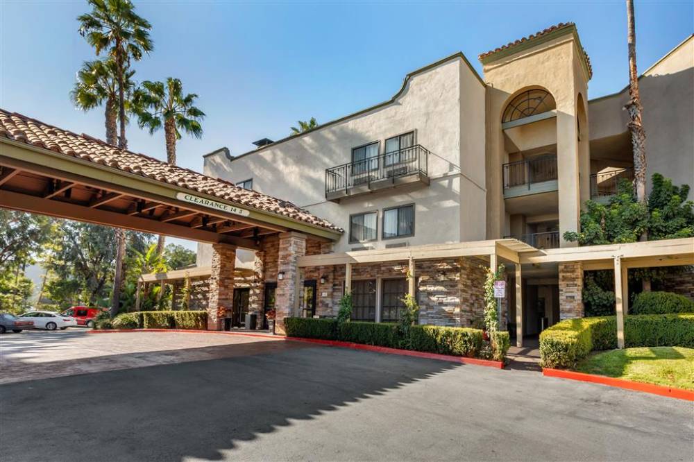 Comfort Inn And Suites Oc-john Wayne Air