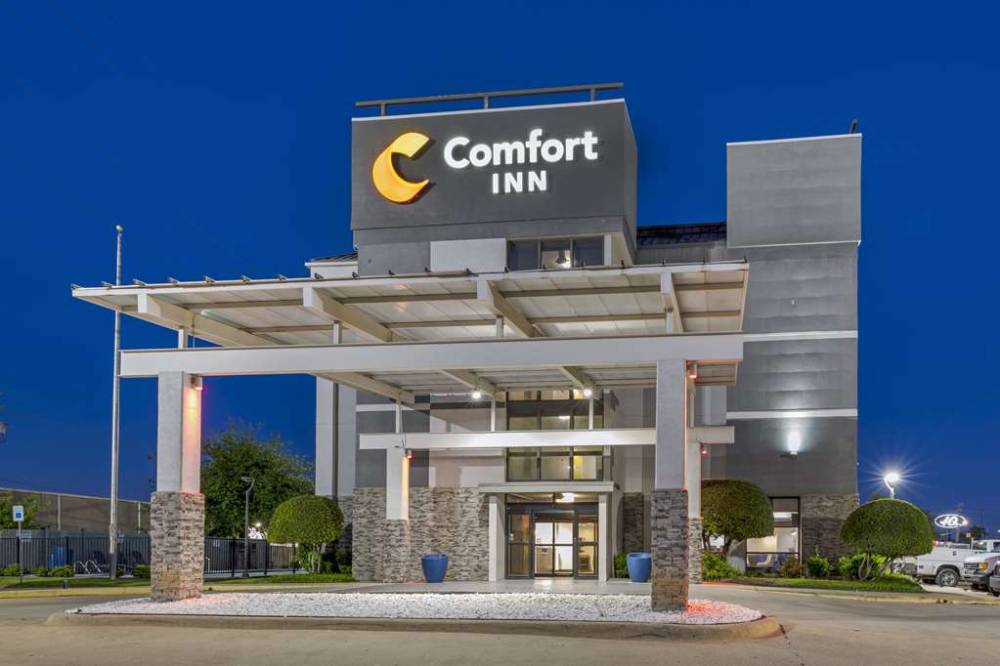 Comfort Inn Dallas North Love Field Airport 3