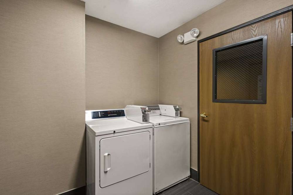 Comfort Inn Huntington Near University 7