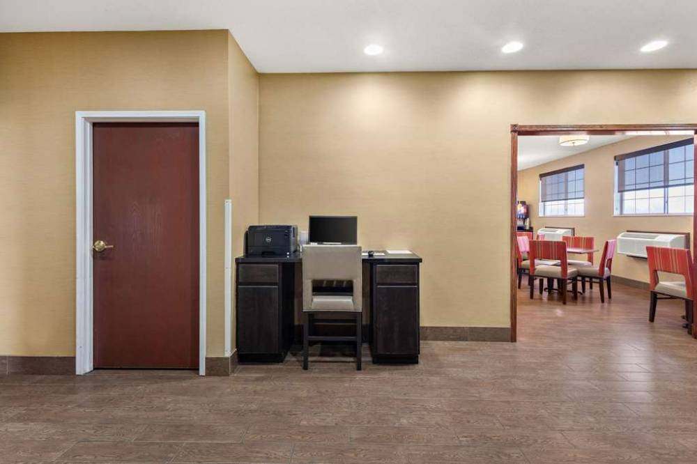 Comfort Inn Near Ouabache State Park 10