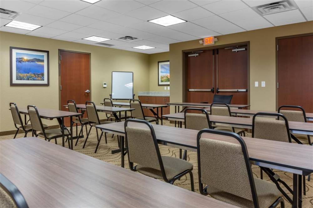 Comfort Inn & Suites Boise Airport 4