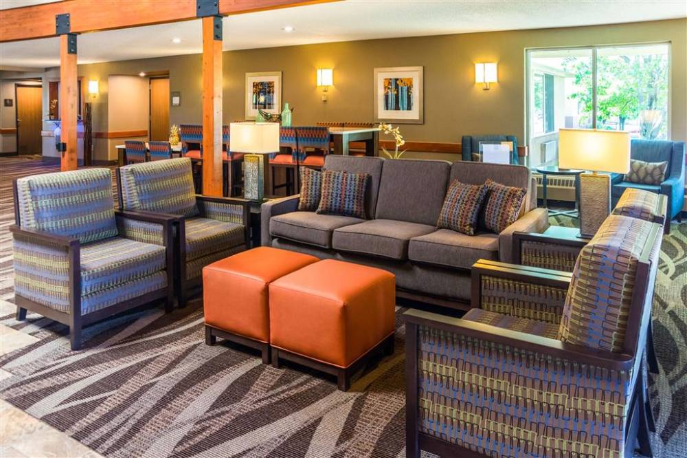 Comfort Inn West 6