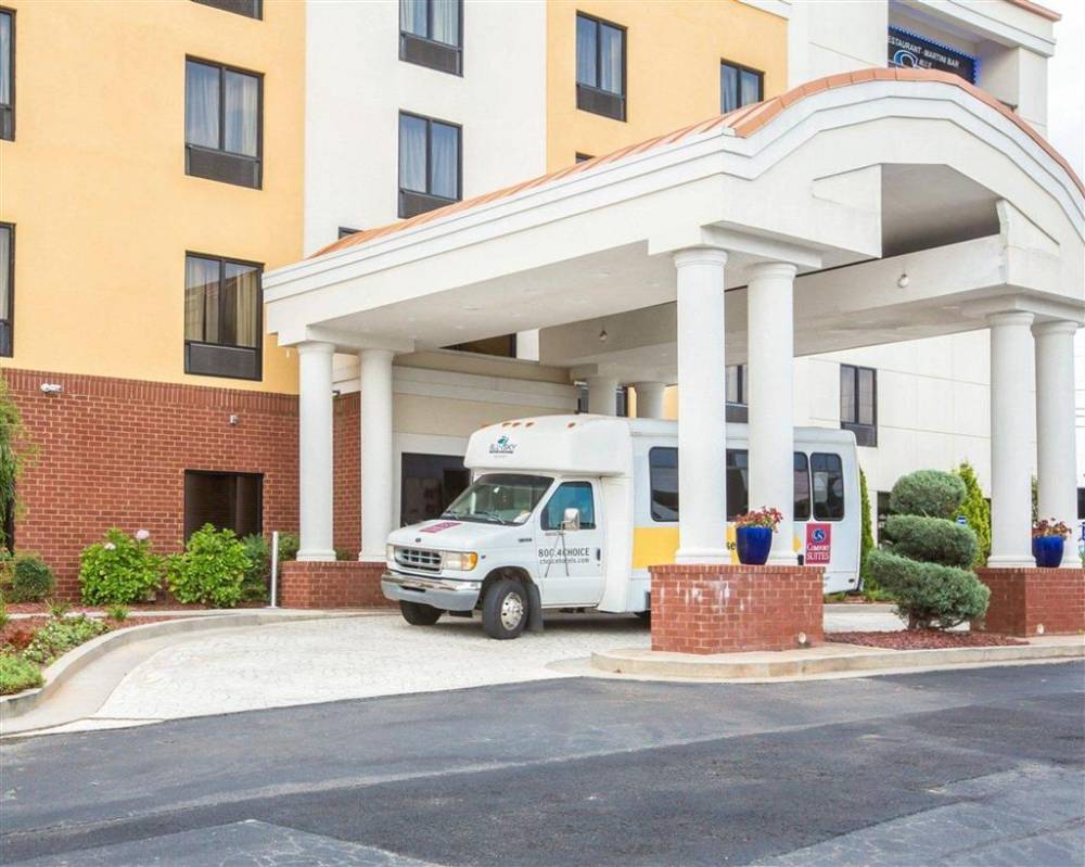Comfort Suites Atlanta Airport 1