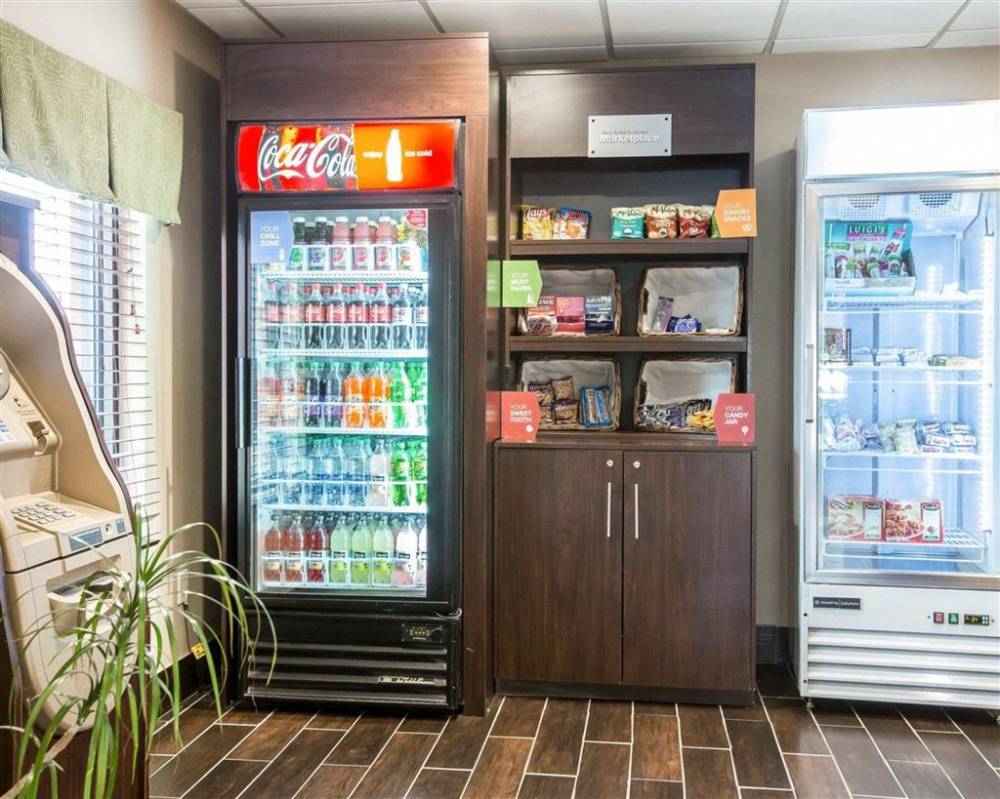 Comfort Suites Atlanta Airport 3