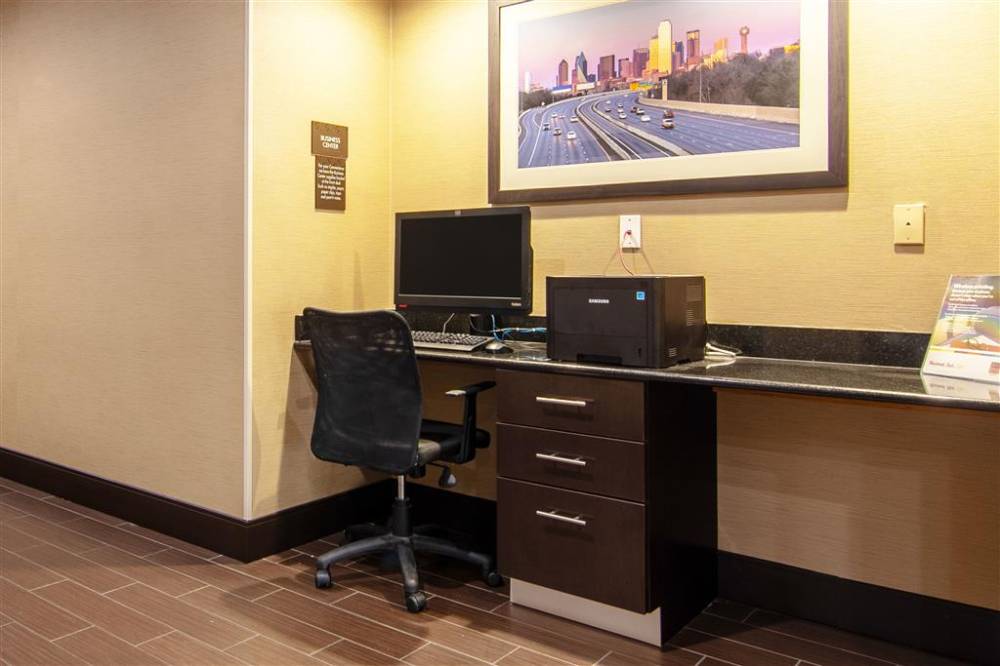 Comfort Suites Nw Dallas Near Love Field 8