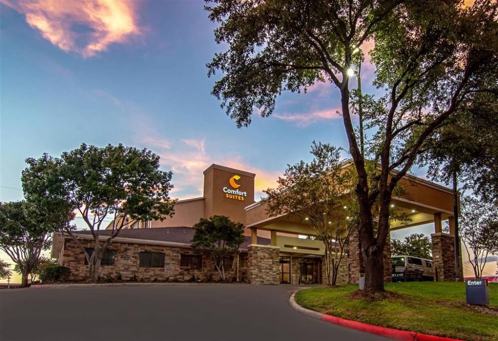 Comfort Suites Nw Dallas Near Love Field 2