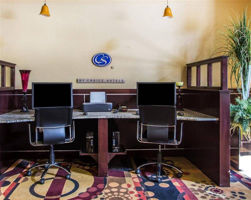 Comfort Suites Troy-i75 7