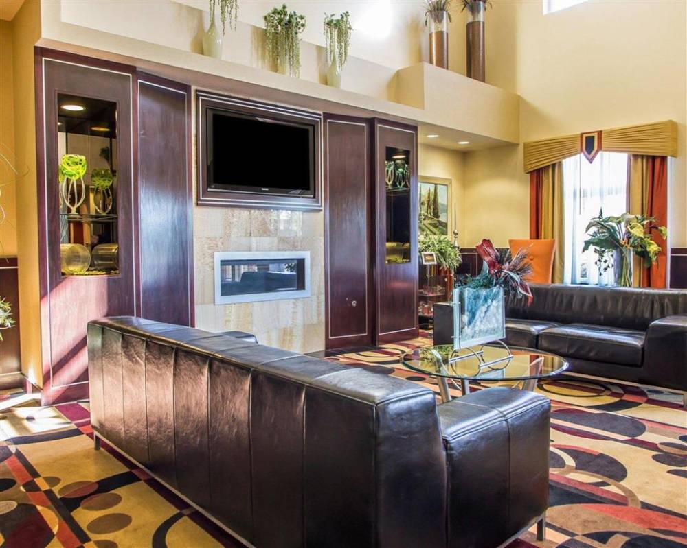 Comfort Suites Troy-i75 5