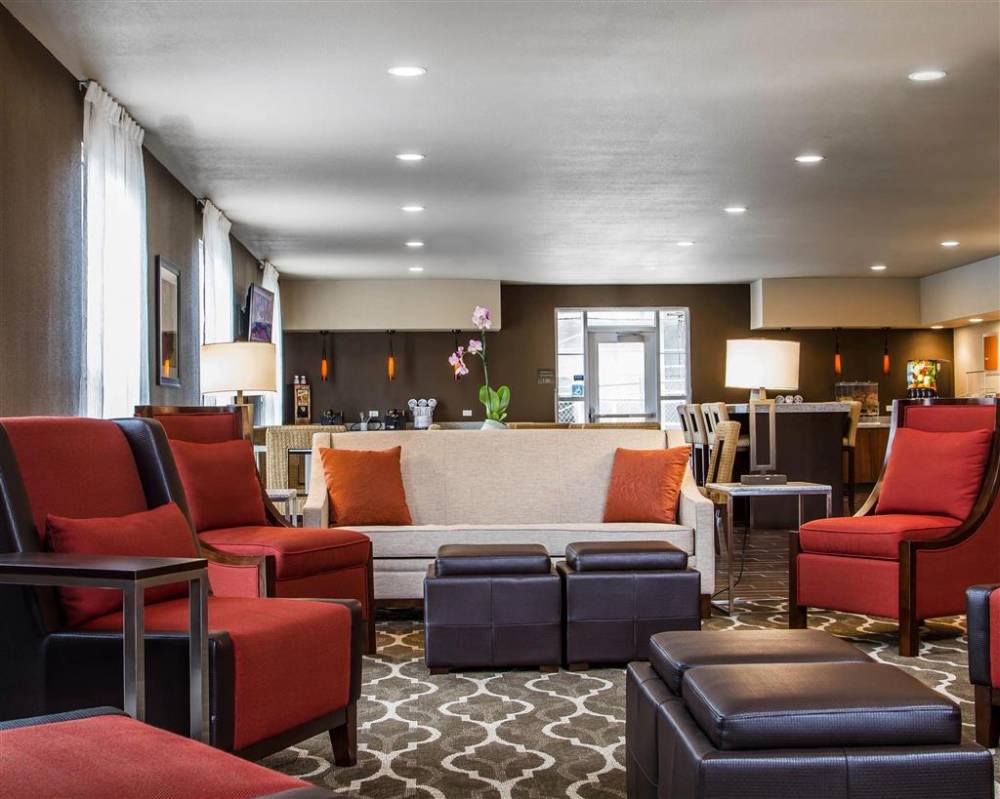 Comfort Suites Woodland - Sacramento Airport 9
