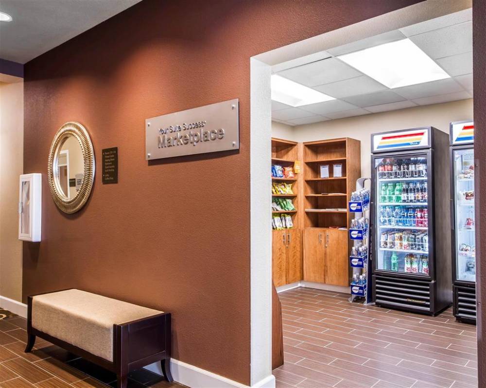 Comfort Suites Woodland - Sacramento Airport 5