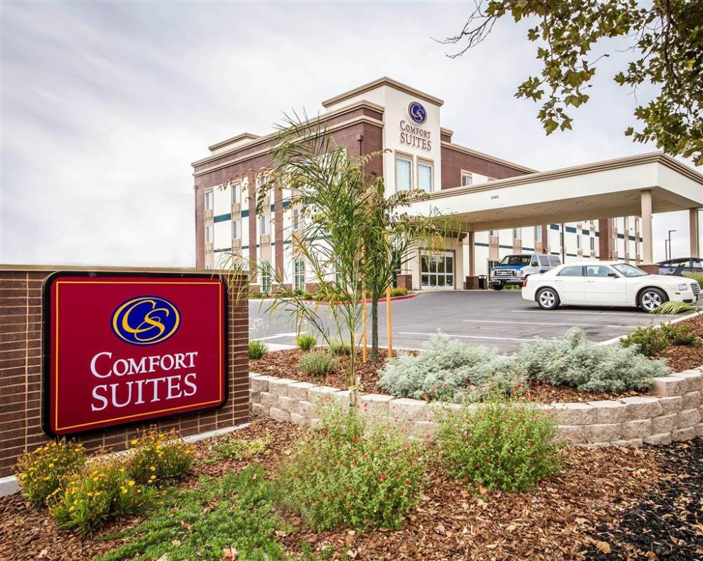 Comfort Suites Woodland - Sacramento Airport 2