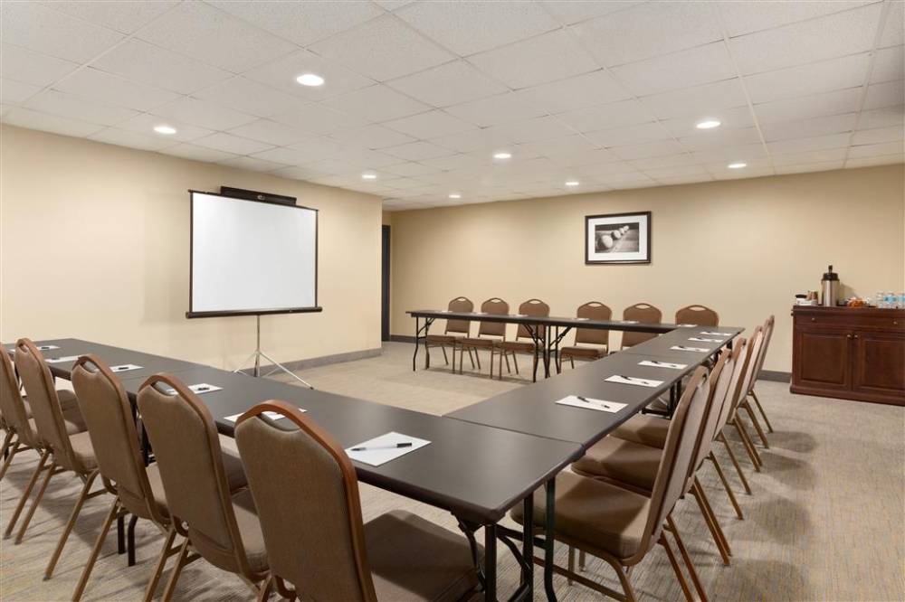 Country Inn And Suites Eagan