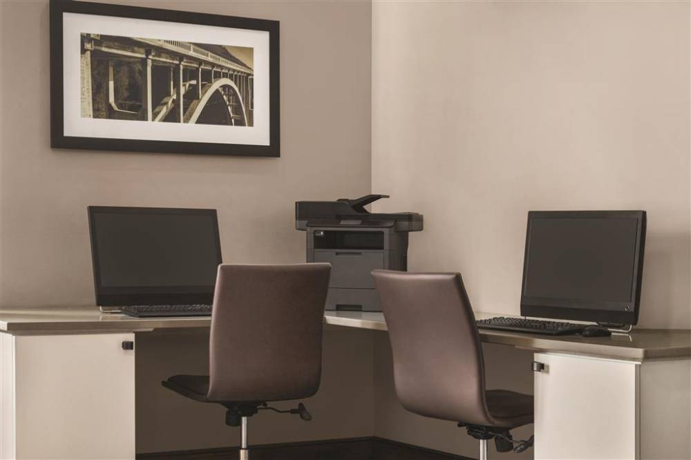 Country Inn & Suites By Radisson, Woodbury, Mn 6