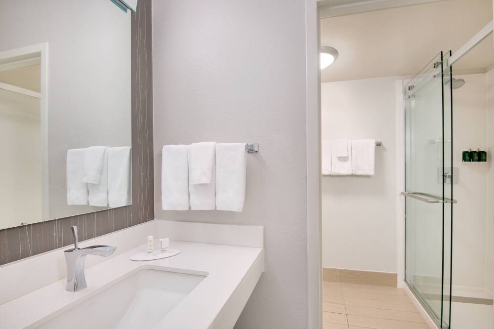 Courtyard By Marriott Birmingham Homewood 2