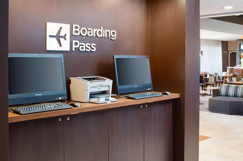 Courtyard By Marriott Birmingham Homewood 8