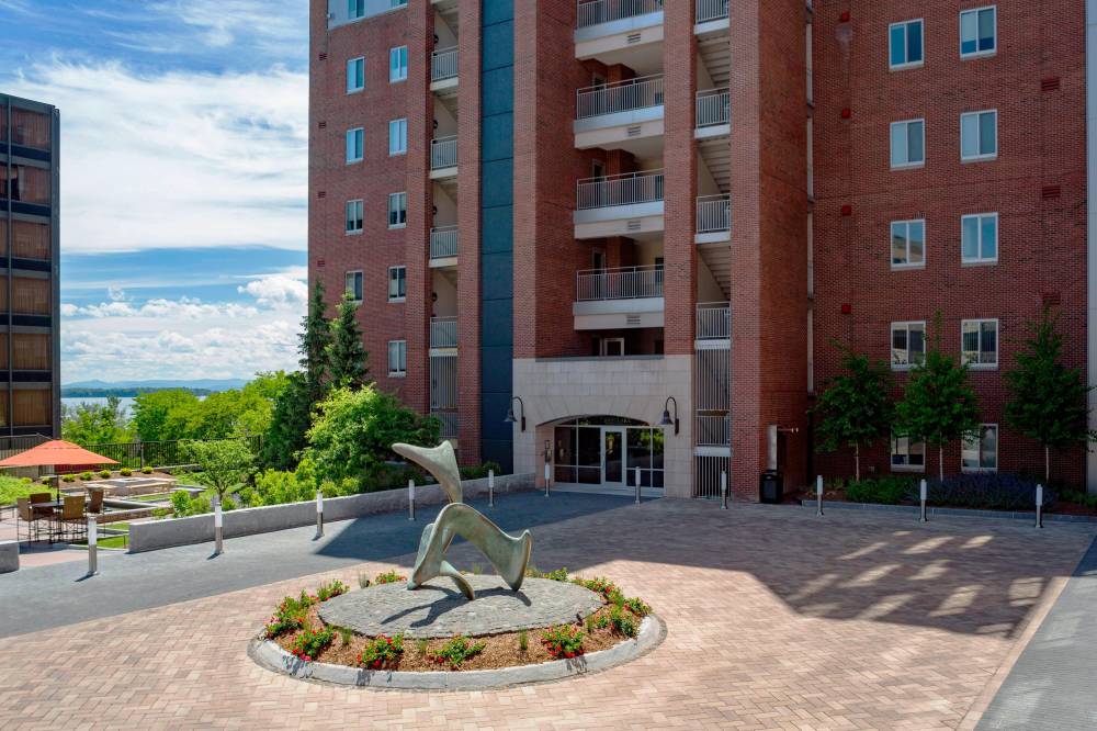 Courtyard By Marriott Burlington Harbor