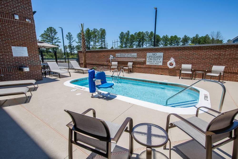 Courtyard By Marriott Columbia Cayce 10