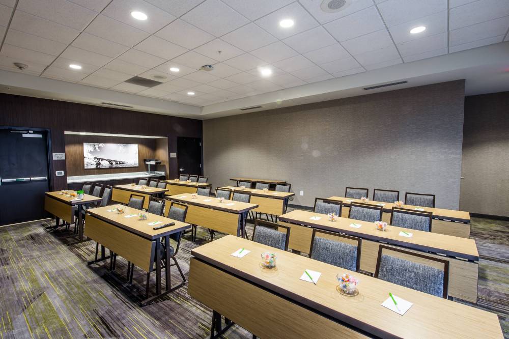Courtyard By Marriott Columbia Cayce 9