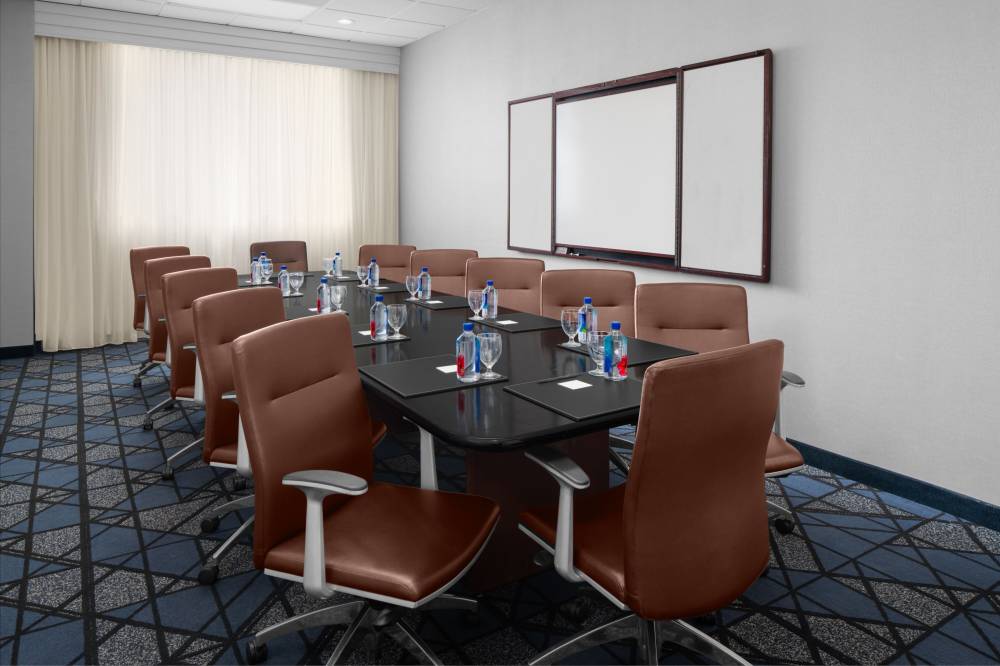 Courtyard By Marriott Cypress Anaheim Orange County 8