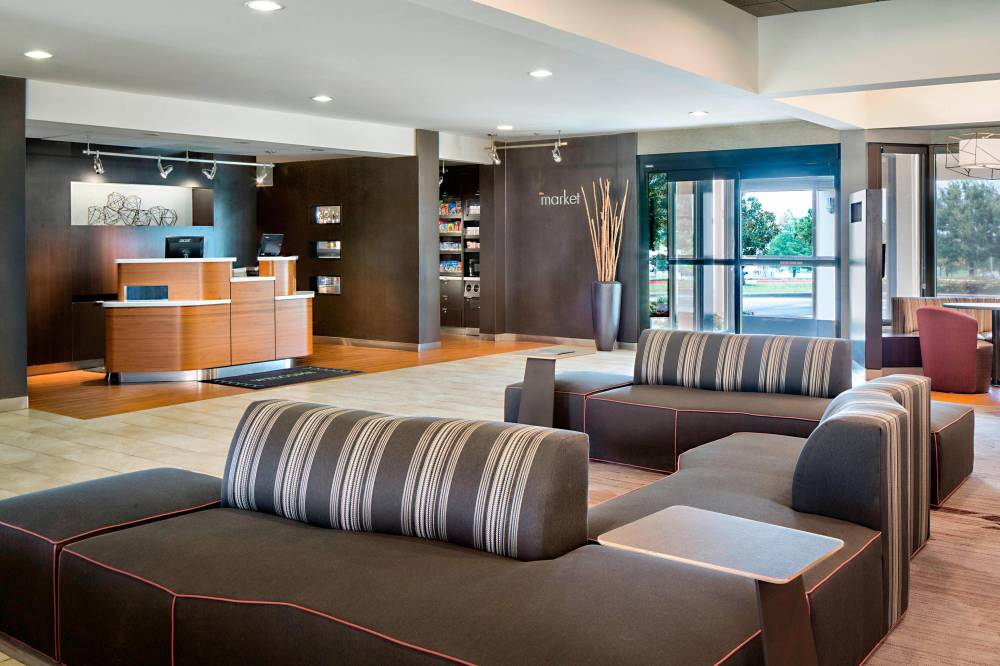 Courtyard By Marriott Dallas Arlington Entertainment District 5