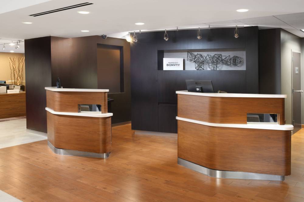 Courtyard By Marriott Dallas Las Colinas 6
