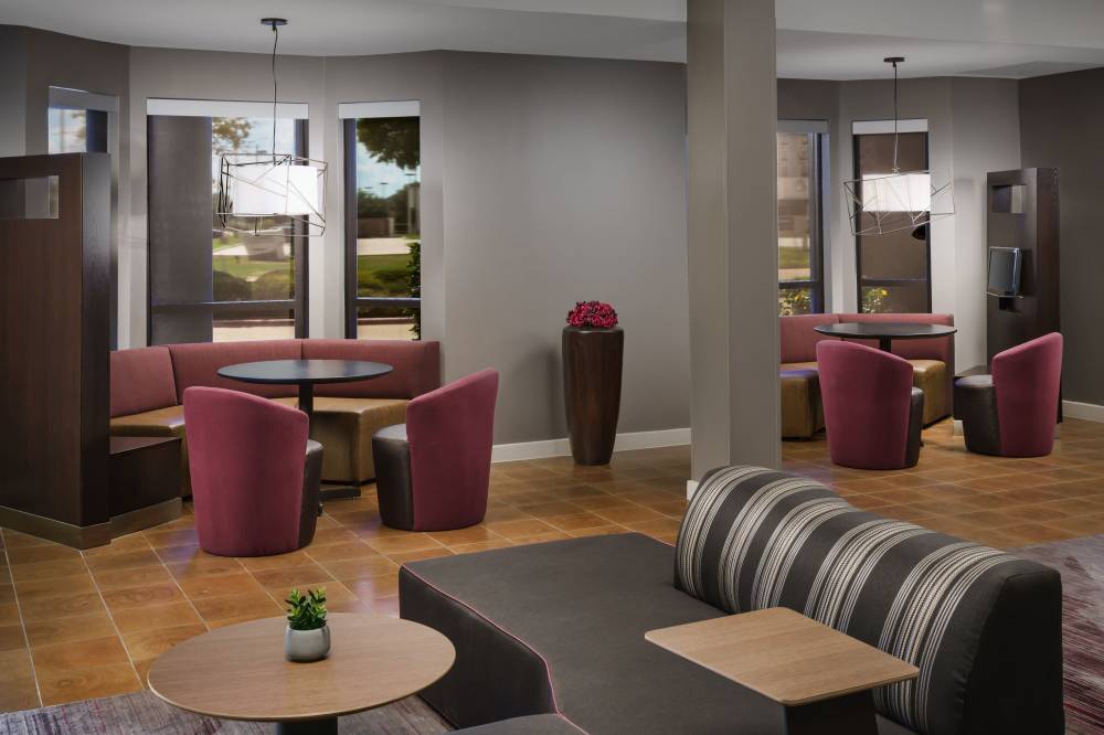 Courtyard By Marriott Dallas Lewisville 5