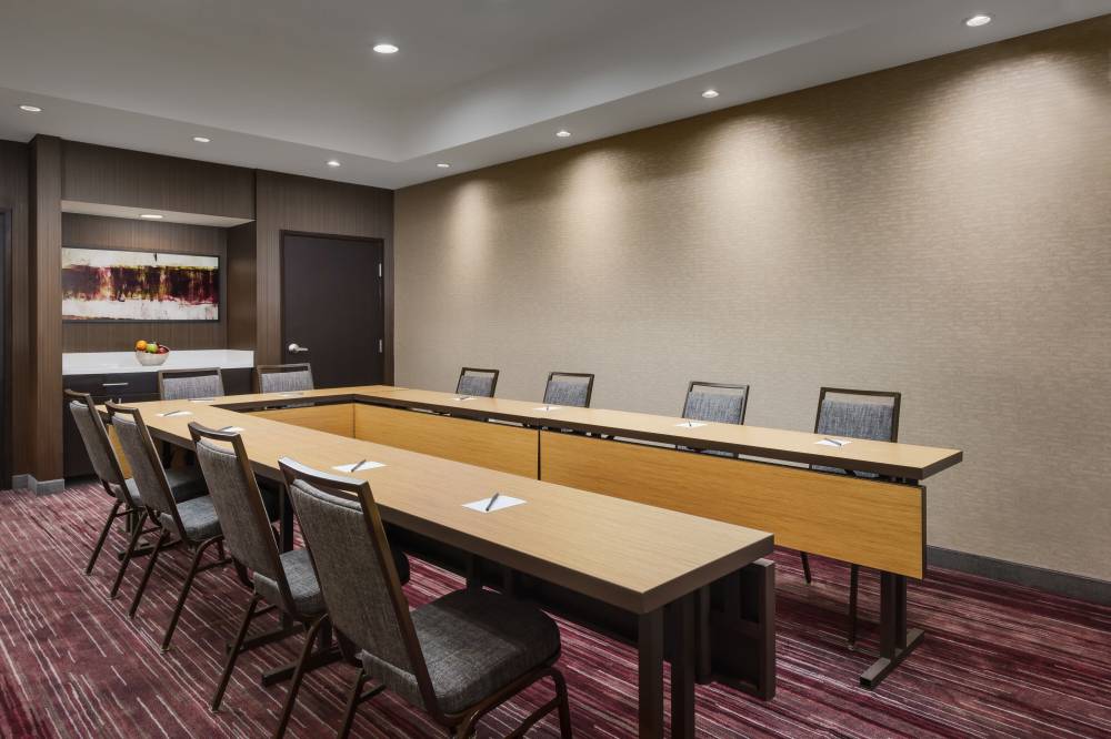 Courtyard By Marriott Dallas Lewisville 9