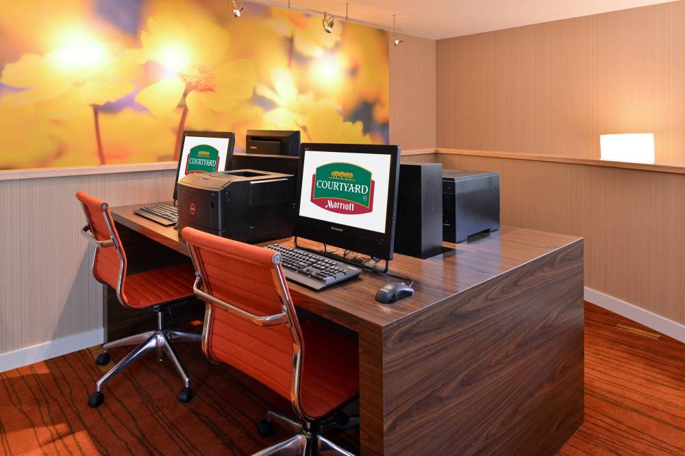 Courtyard By Marriott Dallas Northwest 3