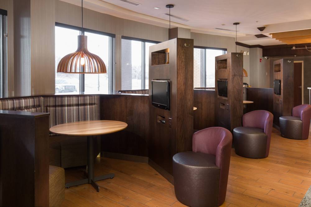 Courtyard By Marriott Des Moines West-jordan Creek 9