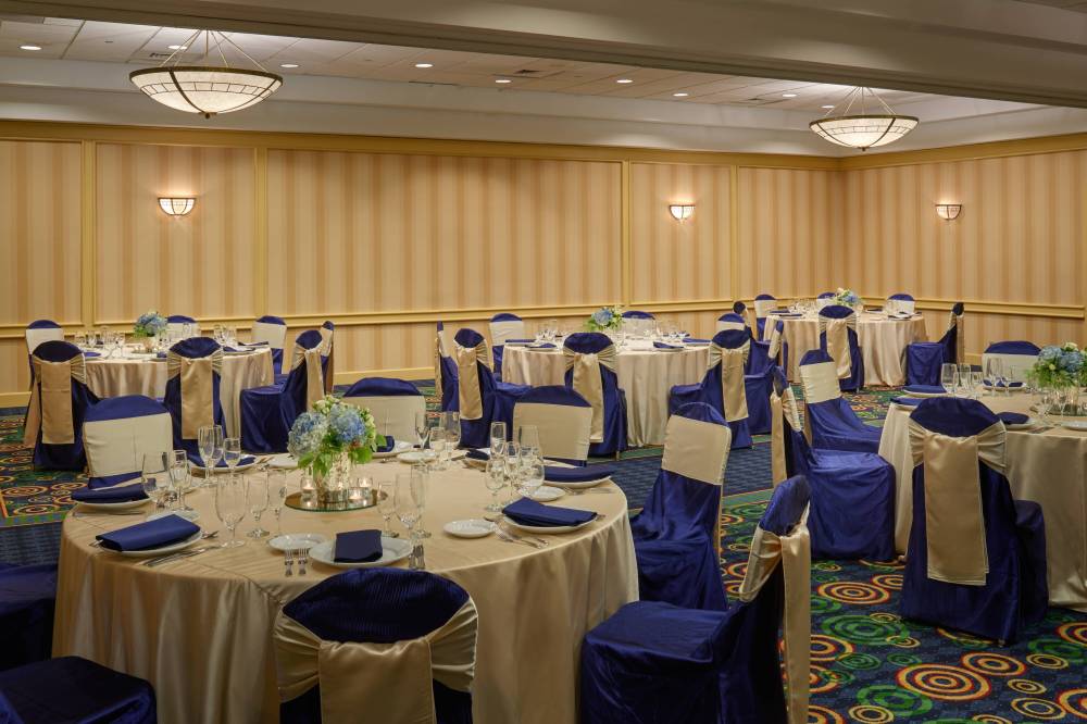 Courtyard By Marriott Detroit Downtown 10