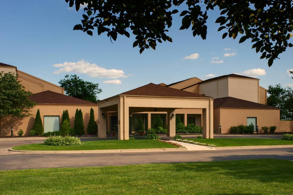 Courtyard By Marriott Detroit Metro Airport Romulus