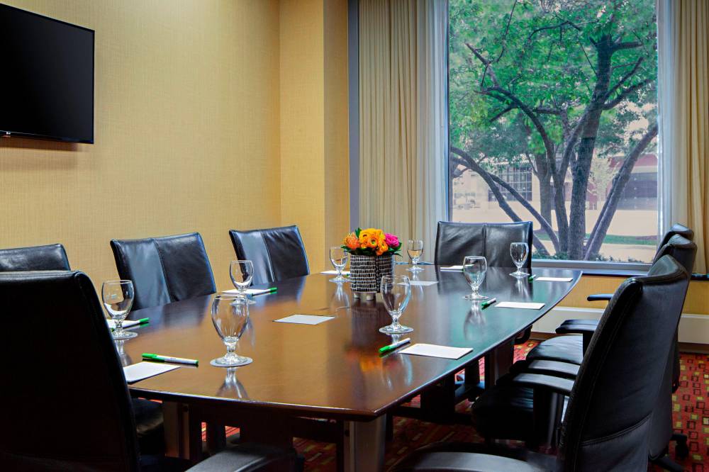 Courtyard By Marriott Grand Rapids Downtown 6