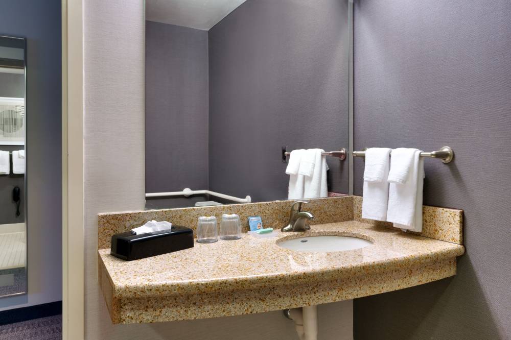 Courtyard By Marriott Lincoln Downtown Haymarket 2