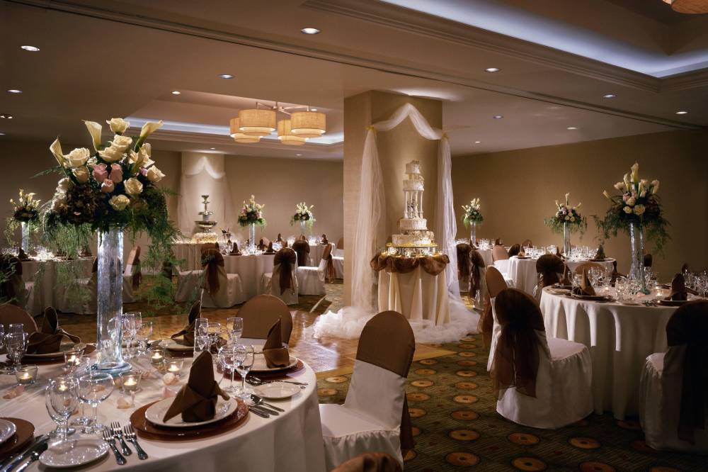 Courtyard By Marriott Los Angeles Sherman Oaks 8