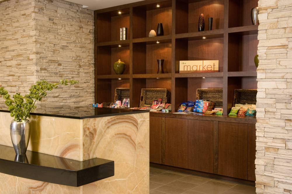 Courtyard By Marriott Los Angeles Sherman Oaks 3