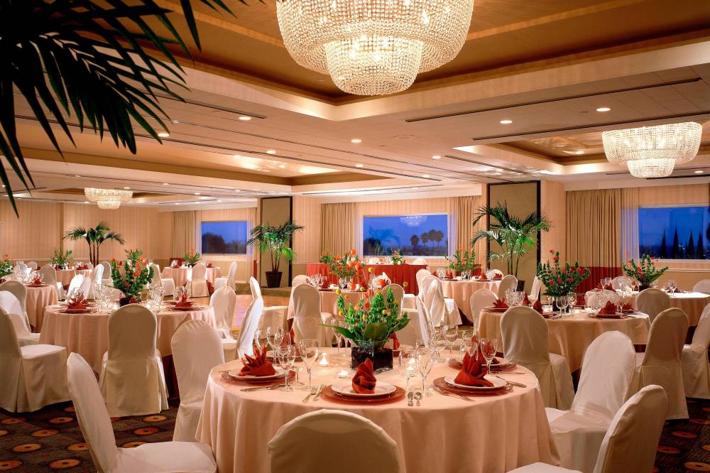Courtyard By Marriott Los Angeles Sherman Oaks 7
