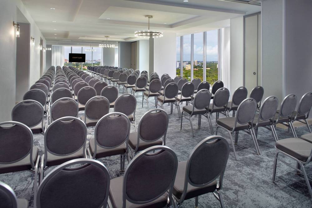 Courtyard By Marriott Miami Coconut Grove 4