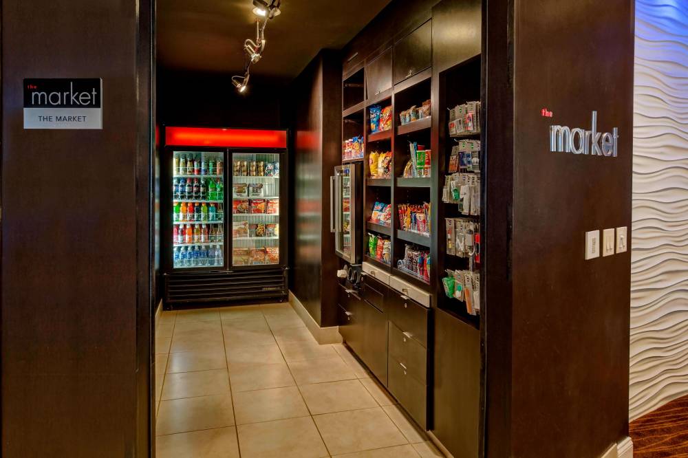 Courtyard By Marriott Midland 5