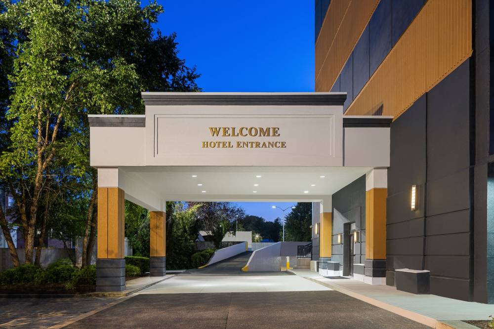 Courtyard By Marriott New Haven At Yale 4