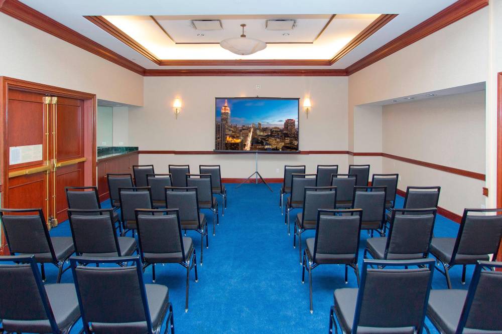 Courtyard By Marriott New York Manhattan Times Square 11